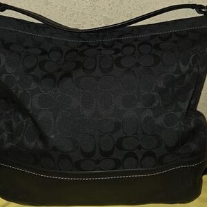 Authentic Coach F23279 Park signature canvas black Jacquard hobo shoulder bag